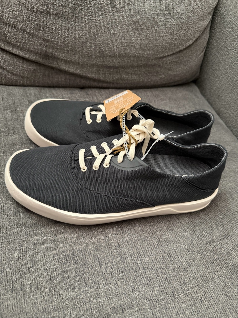 OluKai Tradewind Shoes Mens Size 11 Lava Rock Lace Up Casual Comfort Sneakers
